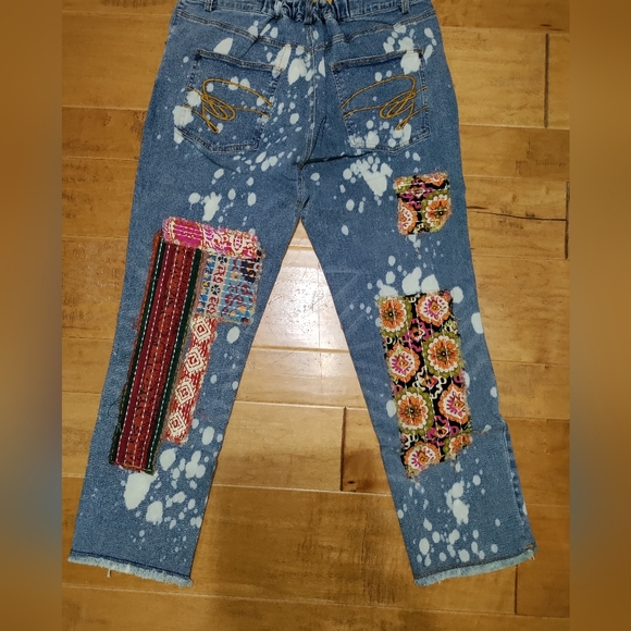Kantha Sunrise Jeans - Picture 3 of 5